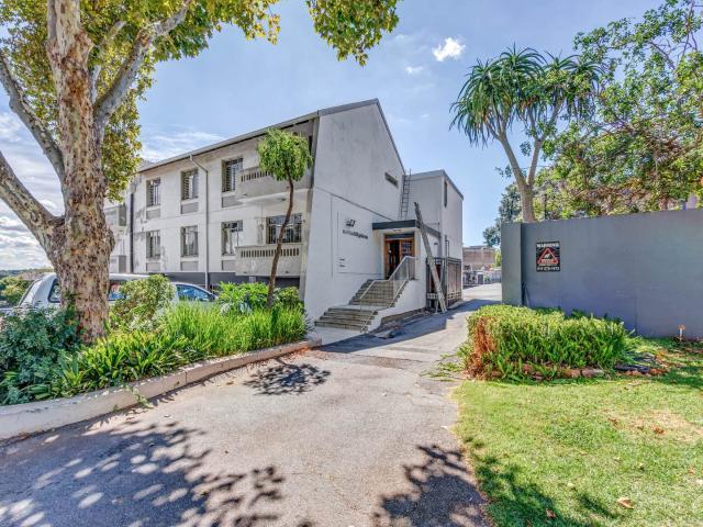 Apartment for sale in Vosloorus, Gauteng