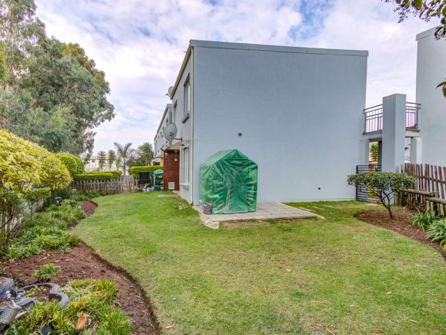 Apartment for sale in Ekurhuleni Ward 24, City of Ekurhuleni Metropolitan Municipality
