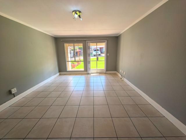 Apartment for sale in Vosloorus, Gauteng