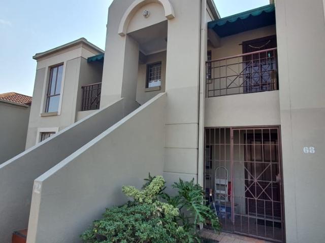 Apartment for sale in Vosloorus, Gauteng