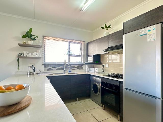 Apartment for sale in Vosloorus, Gauteng