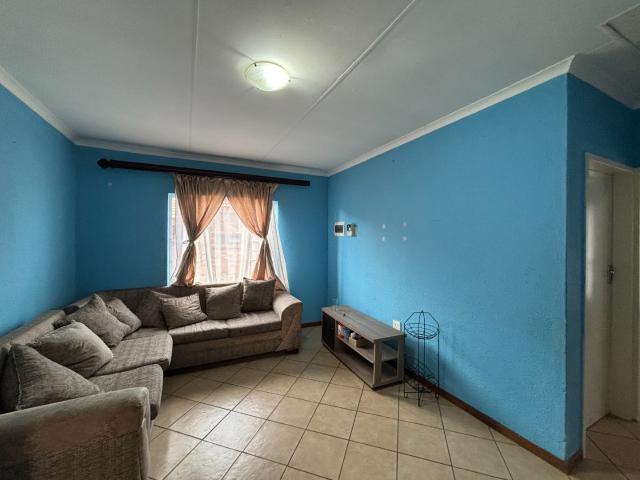 Apartment for sale in Olievenhoutbos, Gauteng