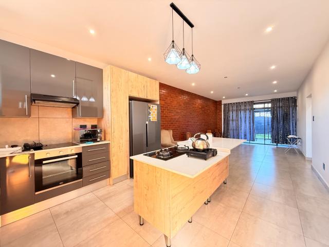 Apartment for sale in Vosloorus, Gauteng