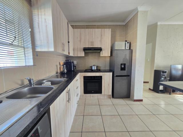 Apartment for sale in Vosloorus, Gauteng