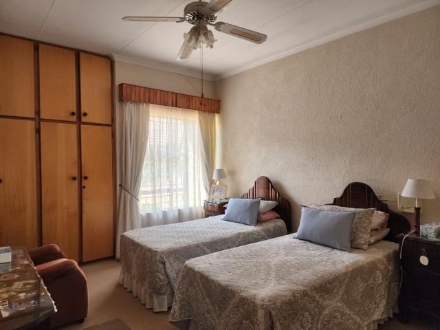 Apartment for sale in Dr Kenneth Kaunda, North West