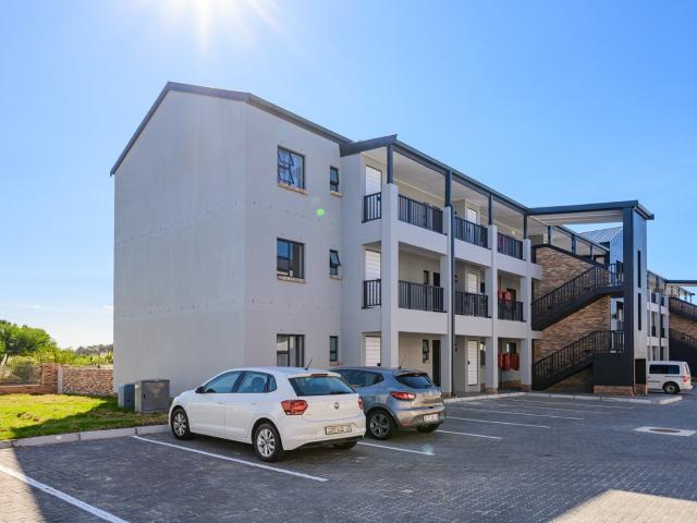 Apartment for sale in Port Elizabeth, Eastern Cape