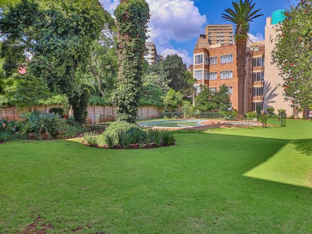 Apartment for sale in Vosloorus, Gauteng