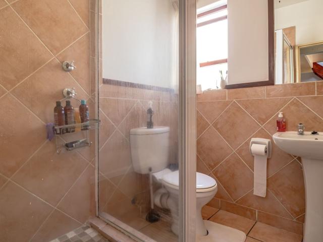 Apartment for sale in Paulshof, Alexandra