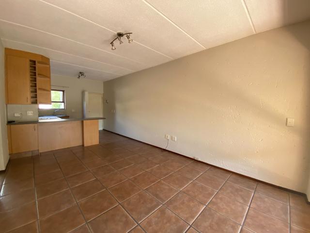 Apartment for sale in Paulshof, Alexandra