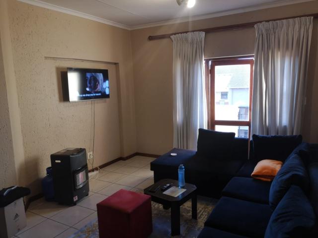 Apartment for sale in Sandton, Paulshof