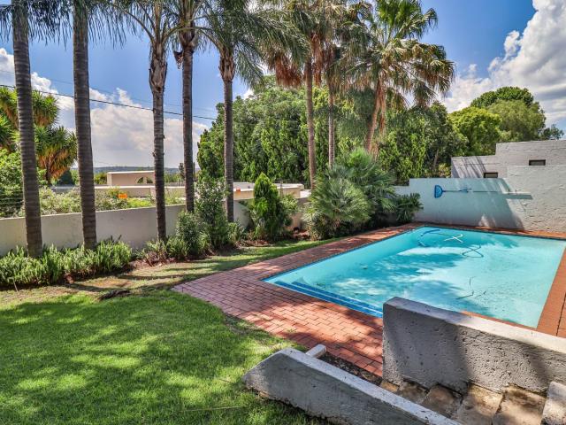 Apartment for sale in Paulshof, Alexandra