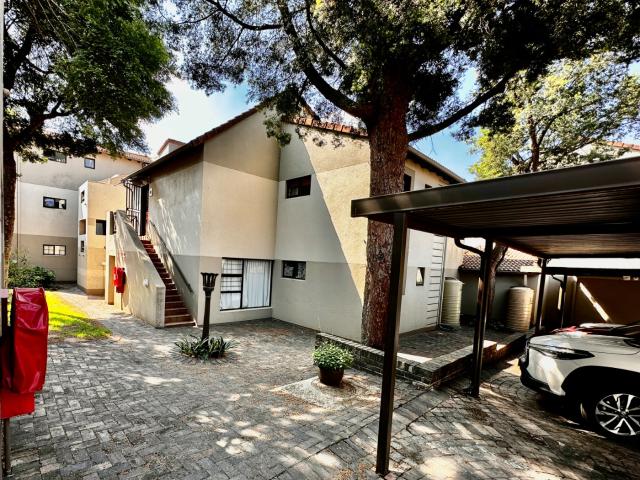 Apartment for sale in Paulshof, Alexandra