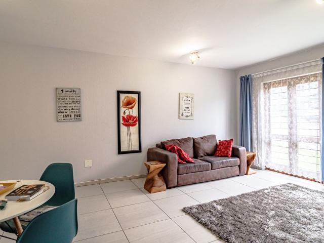 Apartment for sale in Paulshof, Alexandra