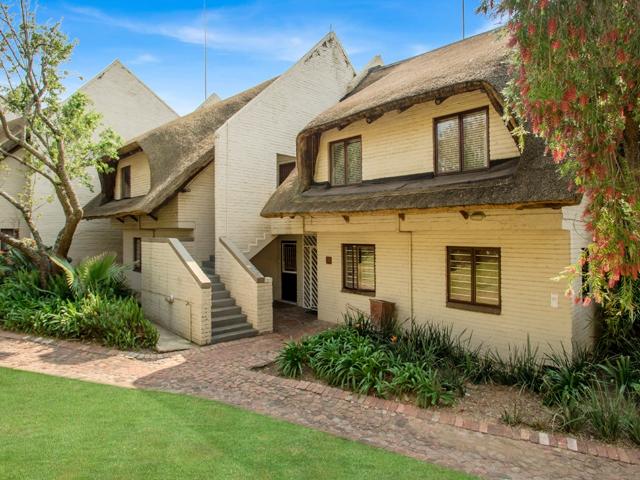 Apartment for sale in Paulshof, Randburg
