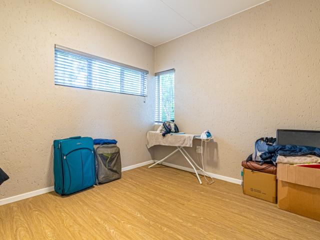 Apartment for sale in Paulshof, Alexandra