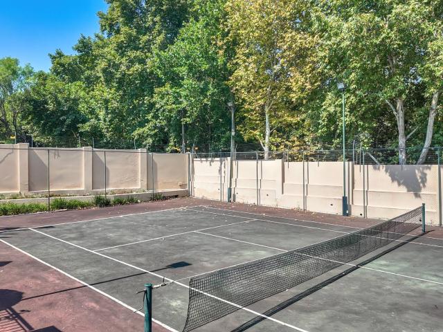 Apartment for sale in Paulshof, Alexandra