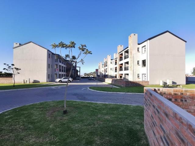 Apartment for sale in Port Elizabeth, Eastern Cape