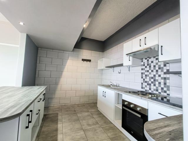 Apartment for sale in Port Elizabeth, Eastern Cape