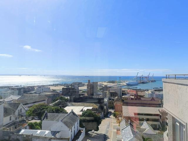 Apartment for sale in Port Elizabeth, Eastern Cape
