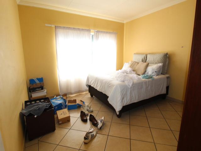 Apartment for sale in Dr Kenneth Kaunda, North West