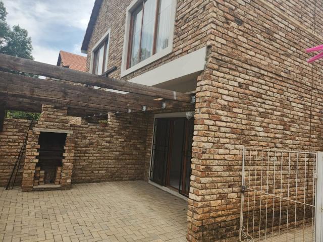 Apartment for sale in Dr Kenneth Kaunda, North West