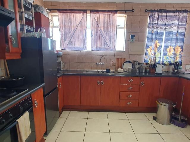 Apartment for sale in Waterkloof, Gauteng