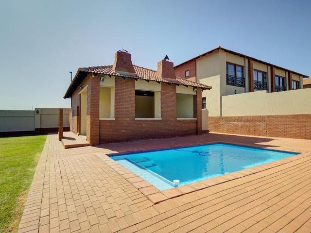 Apartment for sale in Gauteng