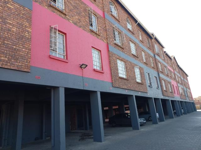 Apartment for sale in Ekurhuleni, Gauteng