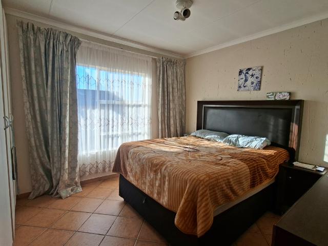 Apartment for sale in Lesedi Local Municipality, Gauteng