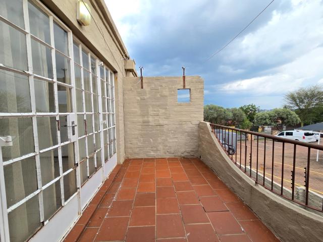 Apartment for sale in Ridgeway, Johannesburg