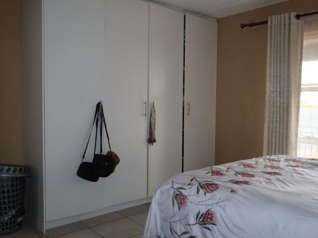 Apartment for sale in Vosloorus, Gauteng