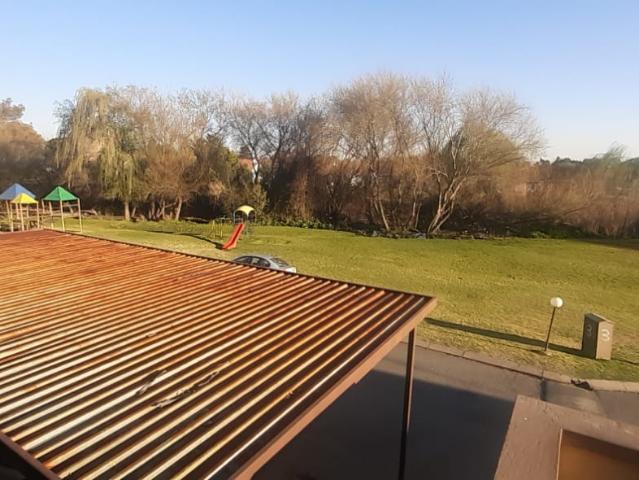 Apartment for sale in Nooitgedacht, Gauteng