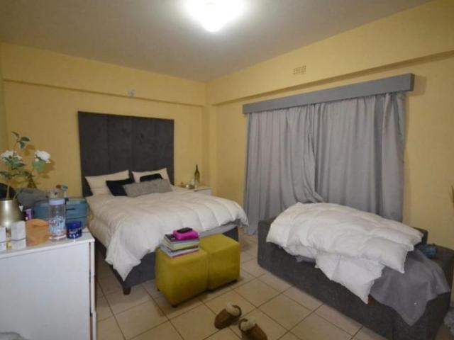 Apartment for sale in Vosloorus, Gauteng