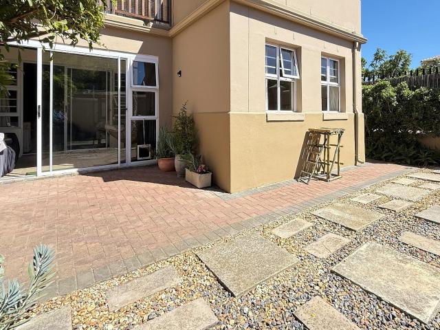 Apartment for sale in Cape Town, Western Cape