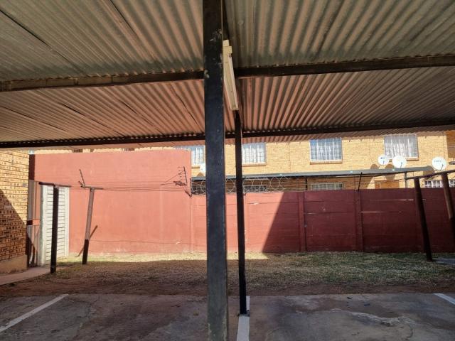 Apartment for sale in Tlhabane, North West