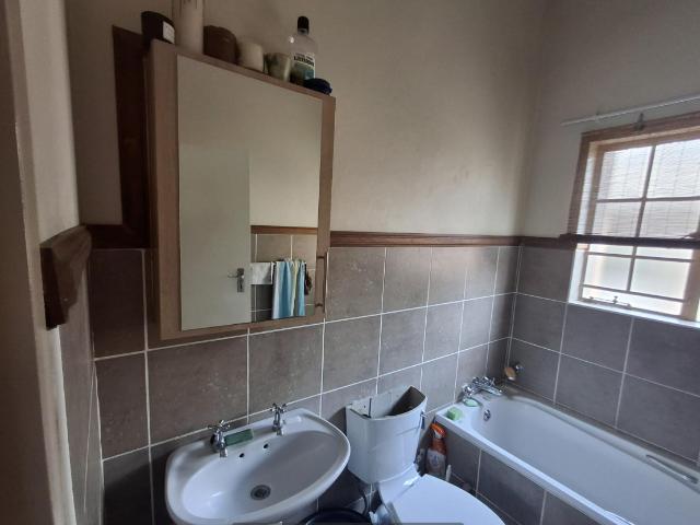 Apartment for sale in Ekurhuleni Ward 24, City of Ekurhuleni Metropolitan Municipality