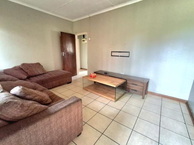 Apartment for sale in Oranjeville, Free State