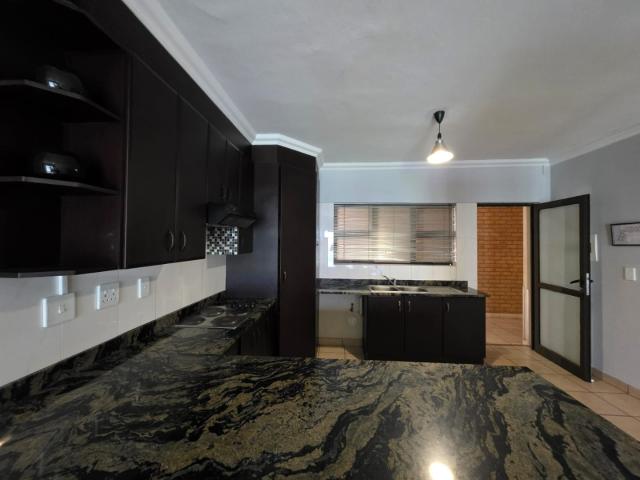 Apartment for sale in Hartbeespoort Dam Nature Reserve, North West