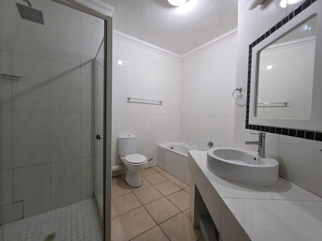 Apartment for sale in Hartbeespoort Dam Nature Reserve, North West