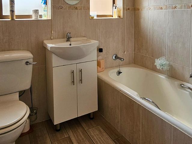 Apartment for sale in Ugu District Municipality, Kwazulu-natal