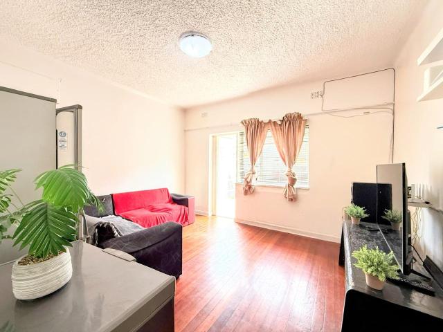 Apartment for sale in Port Elizabeth, Eastern Cape
