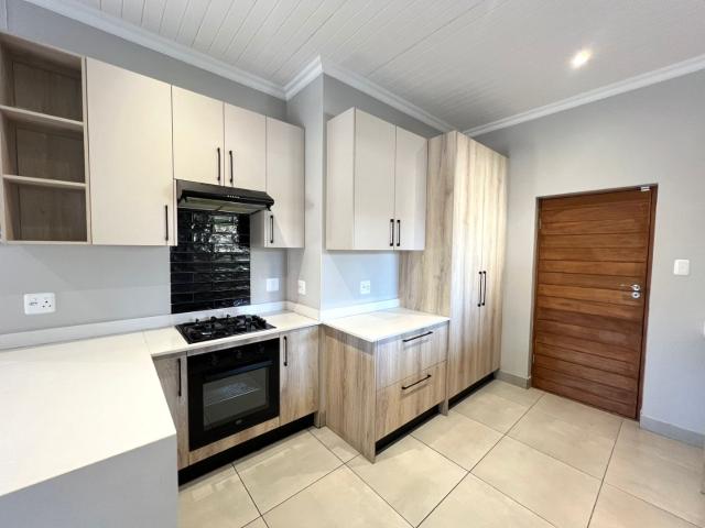 Apartment for sale in Port Elizabeth, Eastern Cape