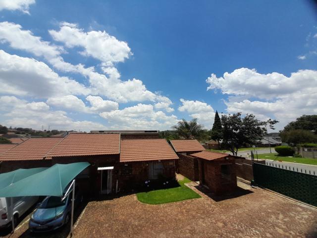 Apartment for sale in Vosloorus, Gauteng