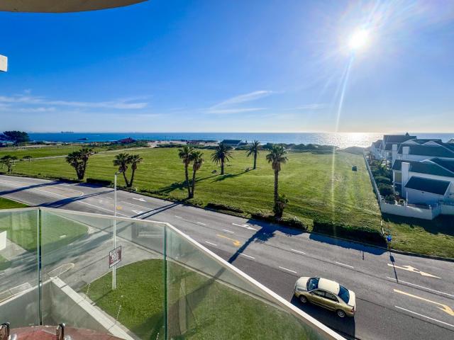 Apartment for sale in Port Elizabeth, Eastern Cape