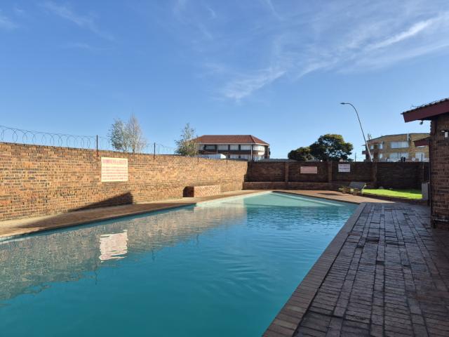 Apartment for sale in Vosloorus, Gauteng