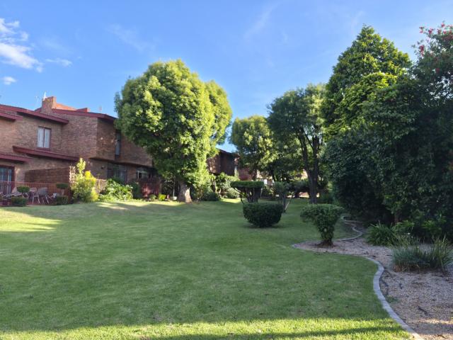 Apartment for sale in Vosloorus, Gauteng