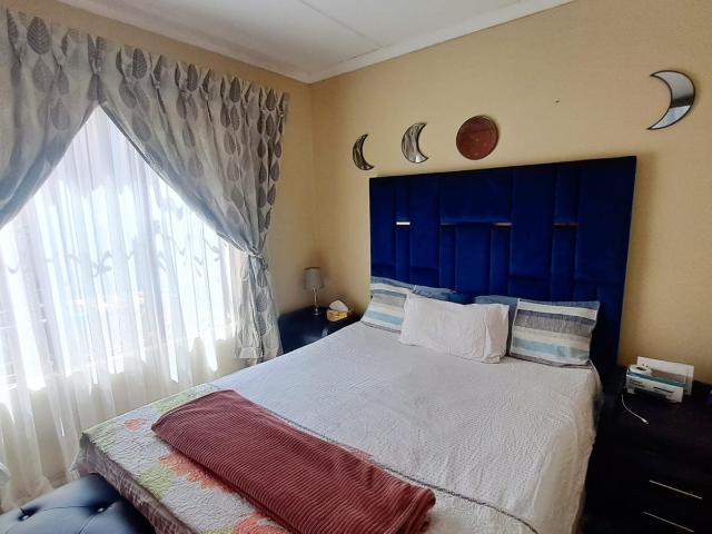 Apartment for sale in Olievenhoutbos, Gauteng