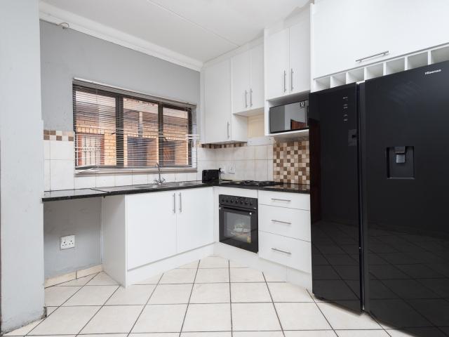 Apartment for sale in Vosloorus, Gauteng