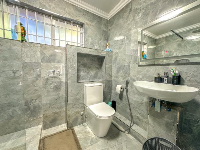 Apartment for sale in Seaview, Kwazulu-natal