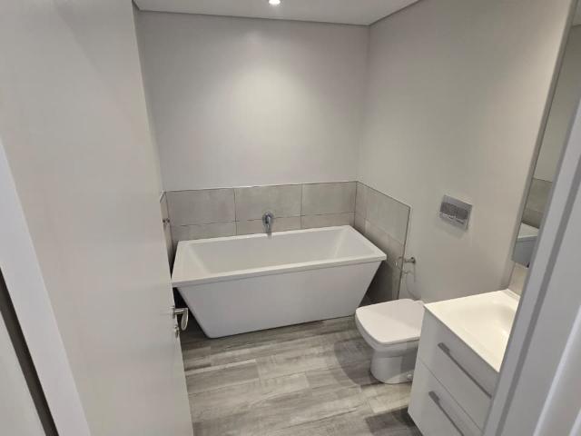 Apartment for sale in Umhlanga, Kwazulu-natal